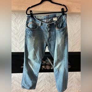 Men’s Ariat Low Rise Boot Cut light denim 35 X 32